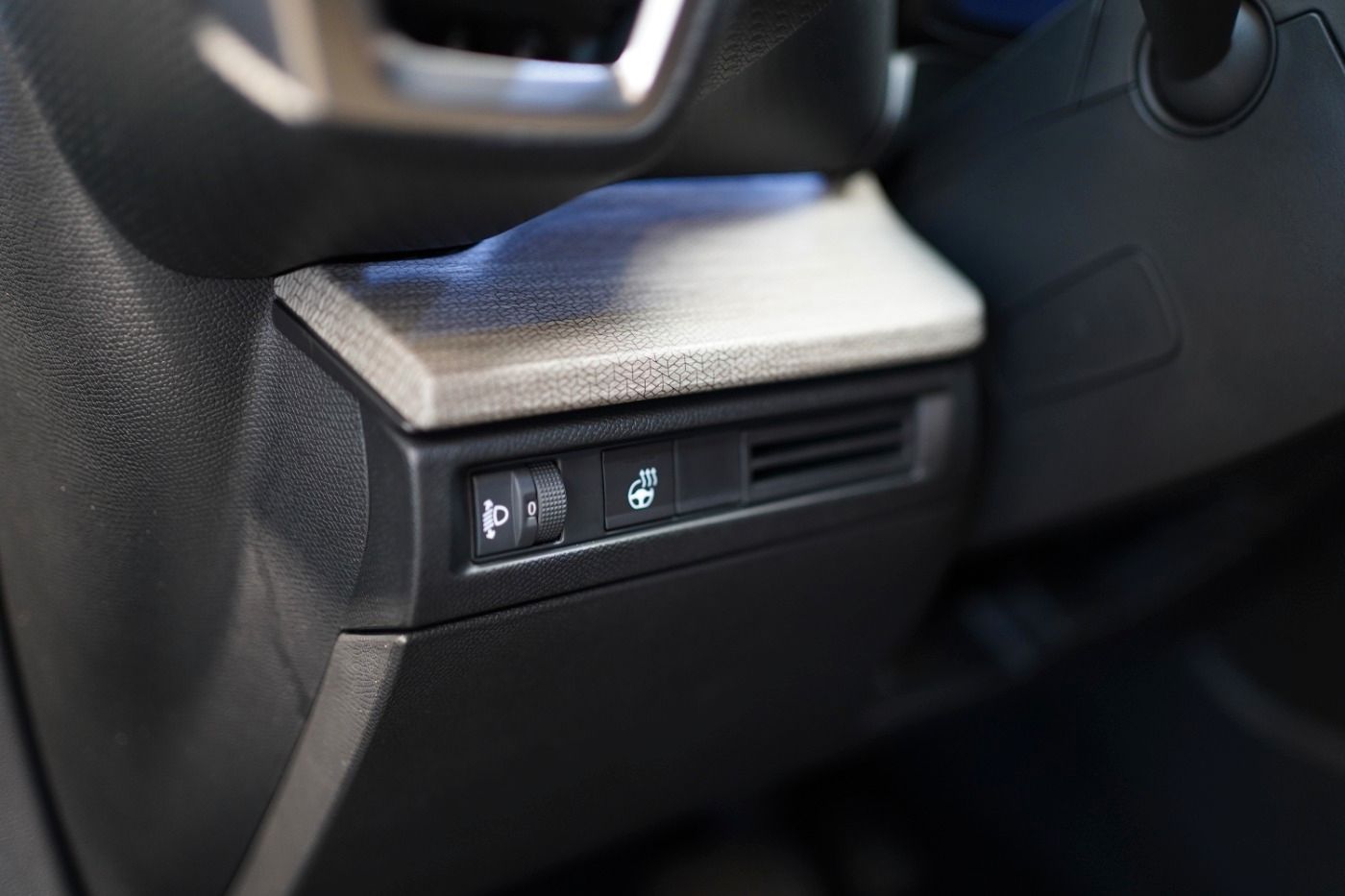 Fahrzeugabbildung Citroën C5 X PureTech 180 EAT8 Shine Pack Automatik Navi