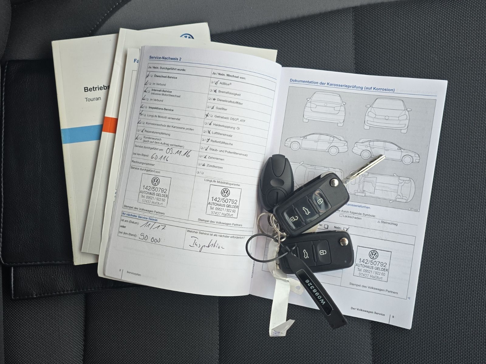 Fahrzeugabbildung Volkswagen Touran Life/DSG/Rückfahrkamera/Automatik/AHK