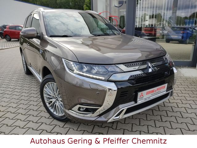Mitsubishi Outlander PHEV Plug-in Hybrid TOP