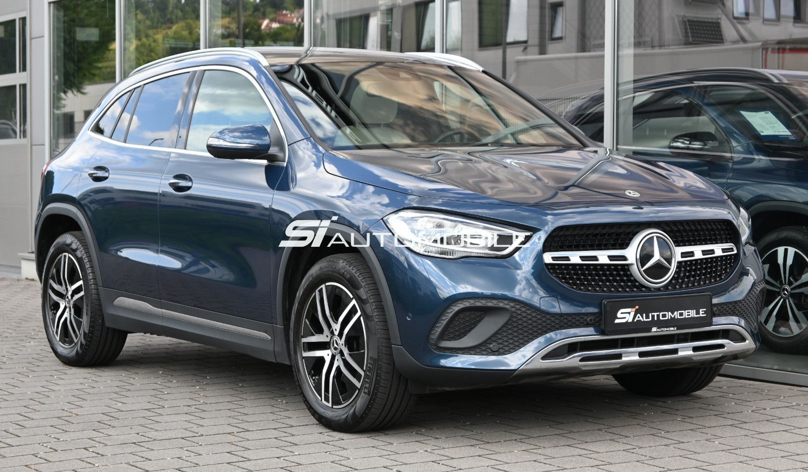 Fahrzeugabbildung Mercedes-Benz GLA 200 d 4MAT. Progressive °AHK°PANORAMA°