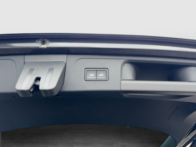 Passat Variant Elegance 2.0 TDI DSG R-LINE NAV P