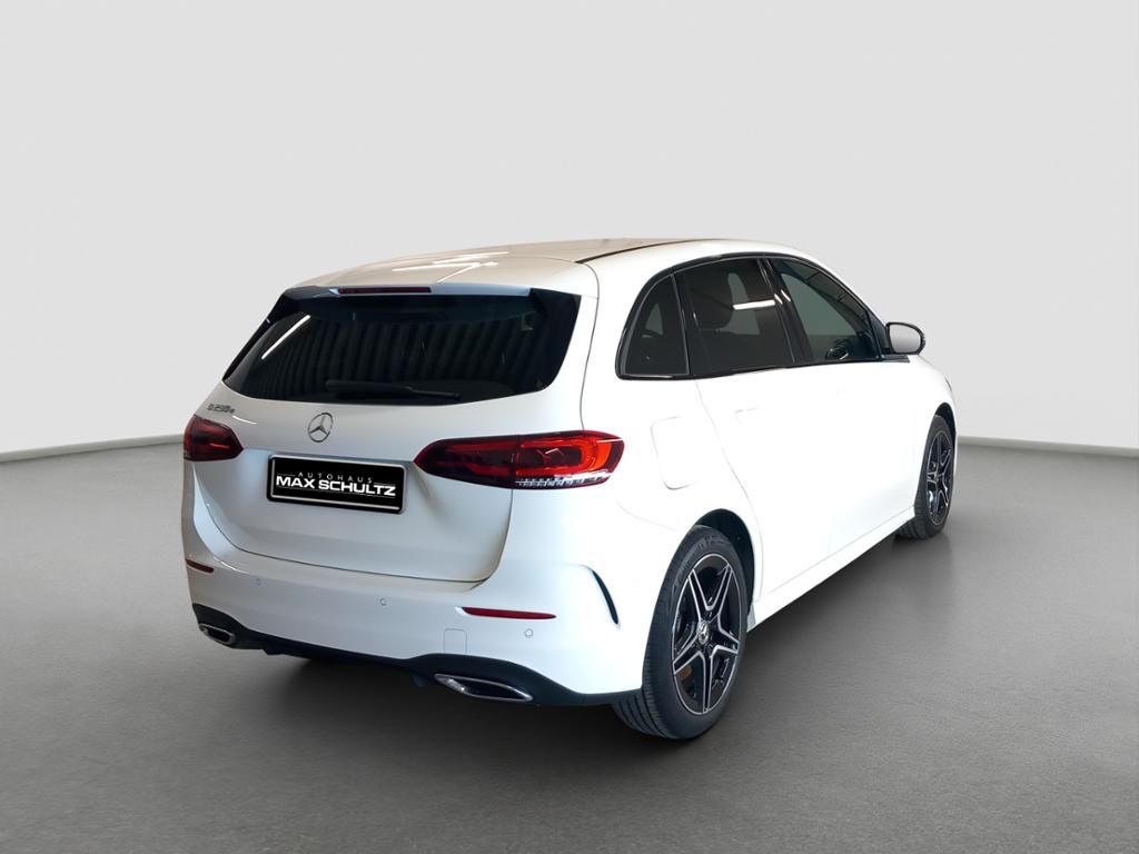 Fahrzeugabbildung Mercedes-Benz B 250 e AMG*NIGHT*LED*PDC*ParkAss*SpurH*AUT*AHK