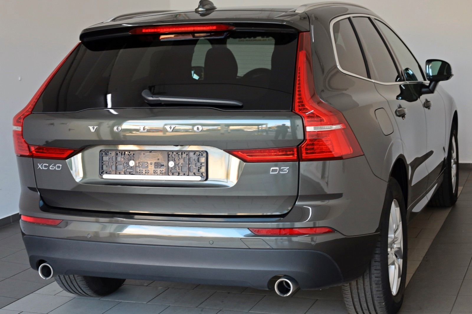 Fahrzeugabbildung Volvo XC60 Momentum Pro,Navi,LED,SH,Kamera,ACC,AHK