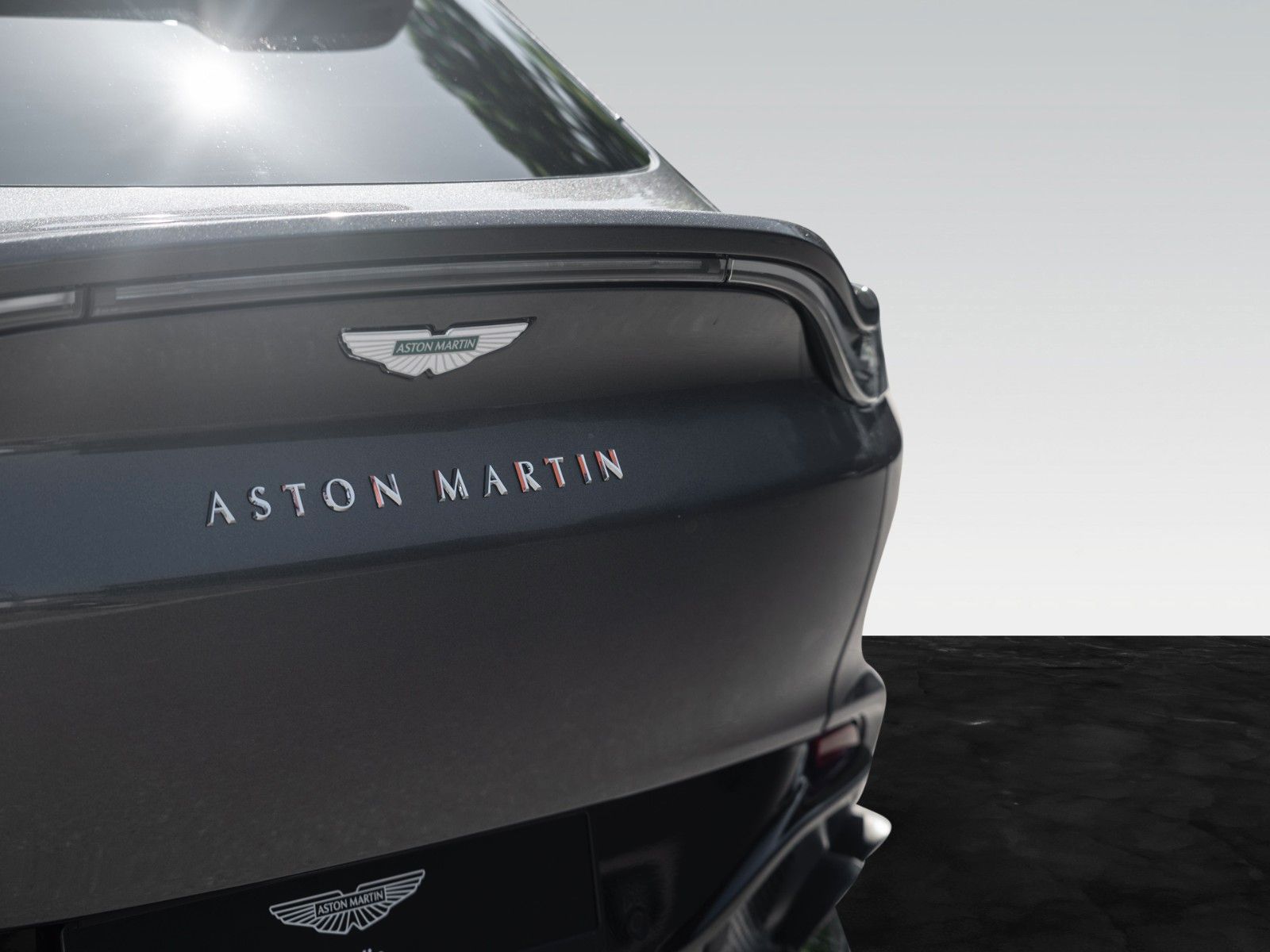 Aston Martin DBX707 | Remote Heat | Signature Paint foto 15
