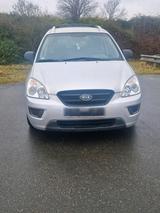 Kia Carens - Kia Carens aus 2007 mit Diesel-Antrieb