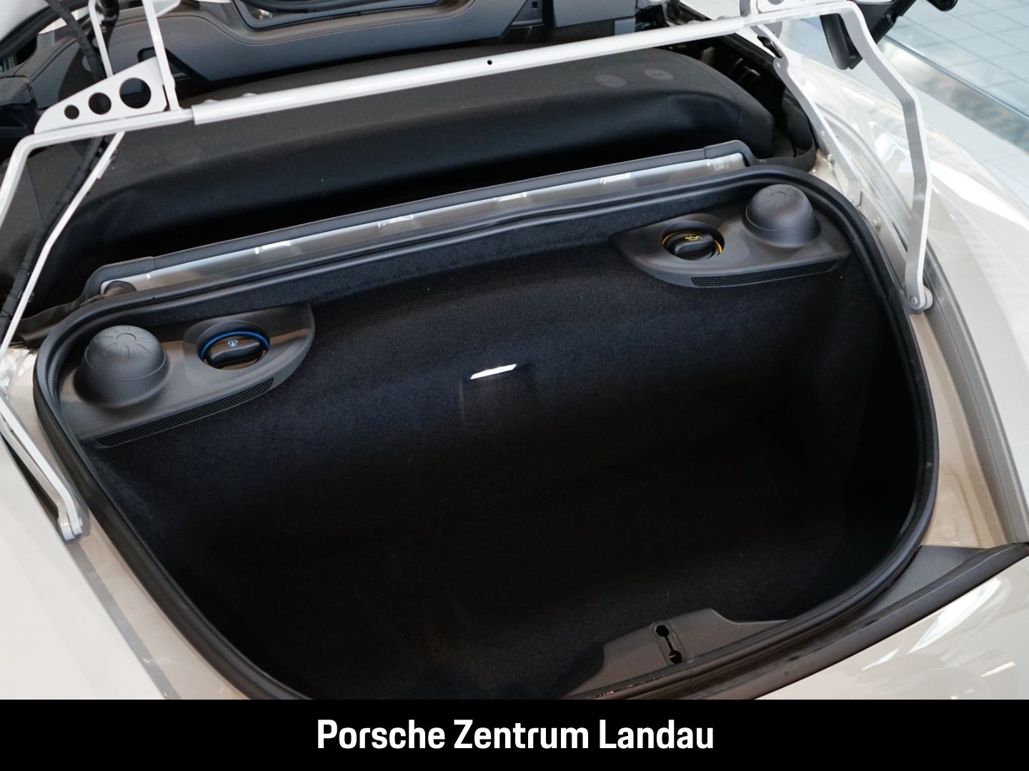 Porsche 718 Spyder BOSE Rückfahrkamera Sportabgas PDLS foto 18