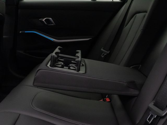 Foto Nummer 29: BMW 318i