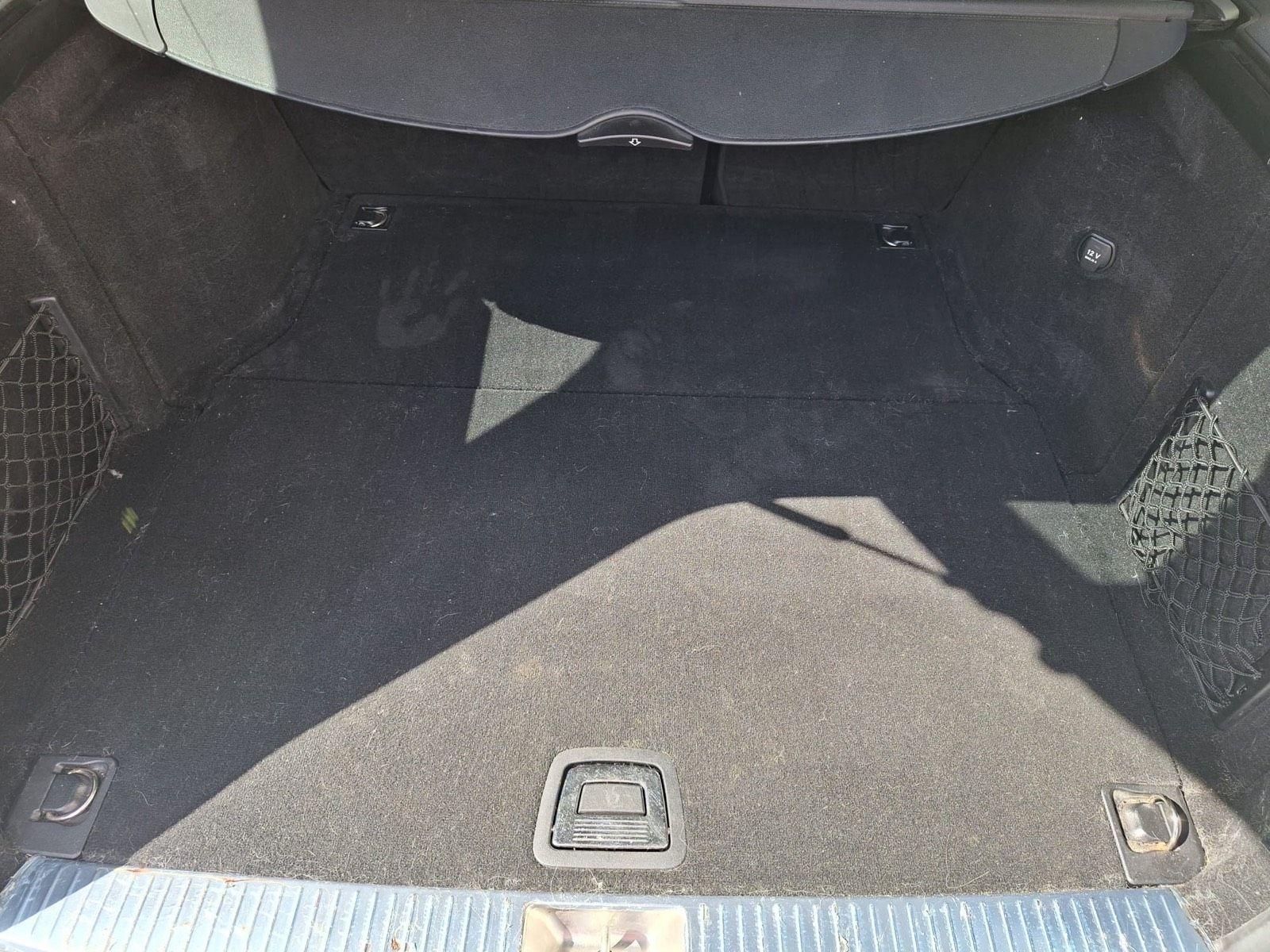 Mercedes-Benz C180 2012 — photo 11