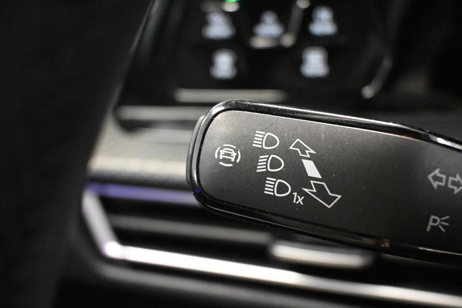 Volkswagen Golf R-Line 2.0*PANO*H&K*HUD*RFK*IQ-LIGHT*KEYLES, миниатюра 21