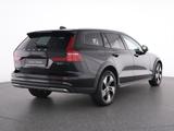 Volvo V60 Cross Country B4 AWD Plus+WINTERPAK+RFK+ - Volvo in Dresden