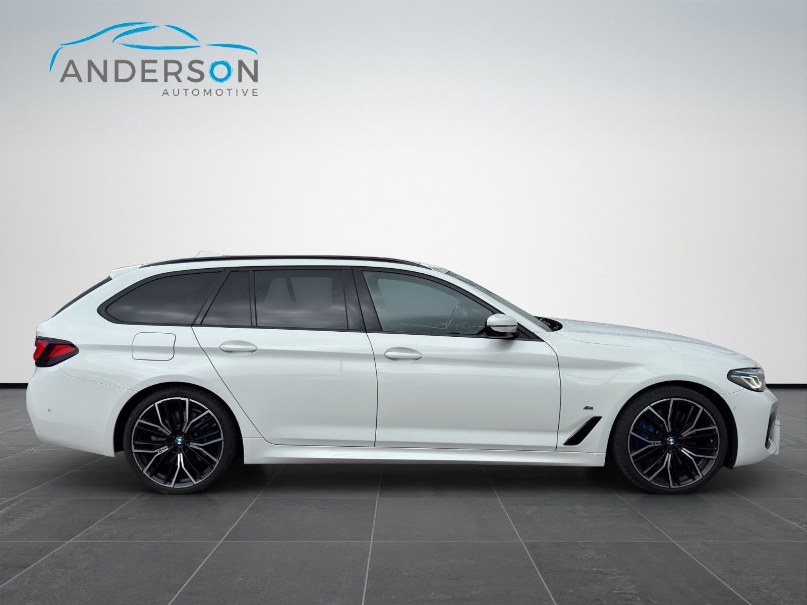 Fahrzeugabbildung BMW 540D XDRIVE M SPORT LASER 360° AHK HUD H&K BROWN
