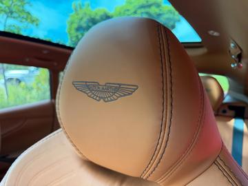 2020 Aston Martin DBX 缩略图 24