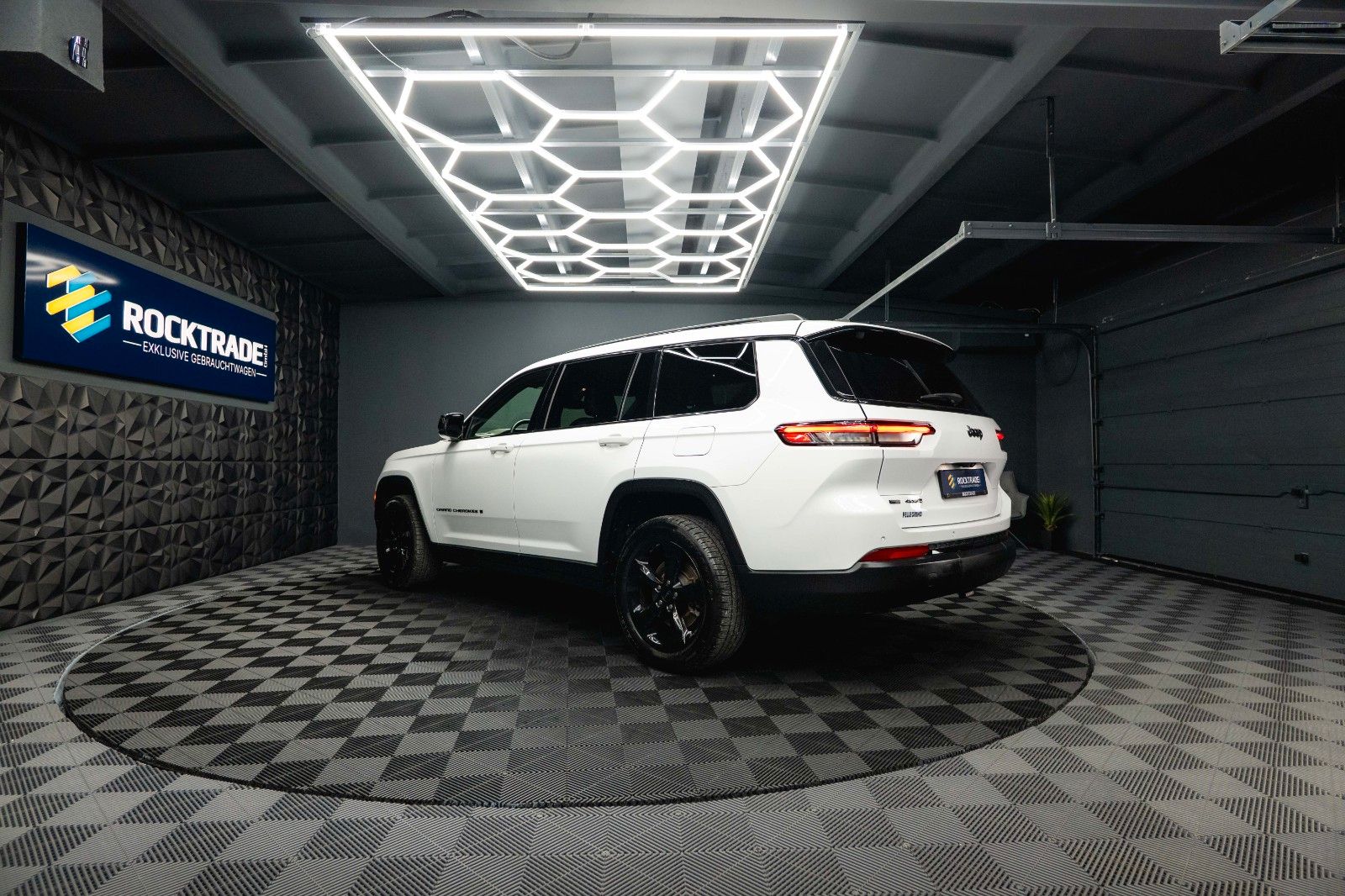 Fahrzeugabbildung Jeep Grand Cherokee 3.6 4x4 L Altitude Mod. 2022 19%