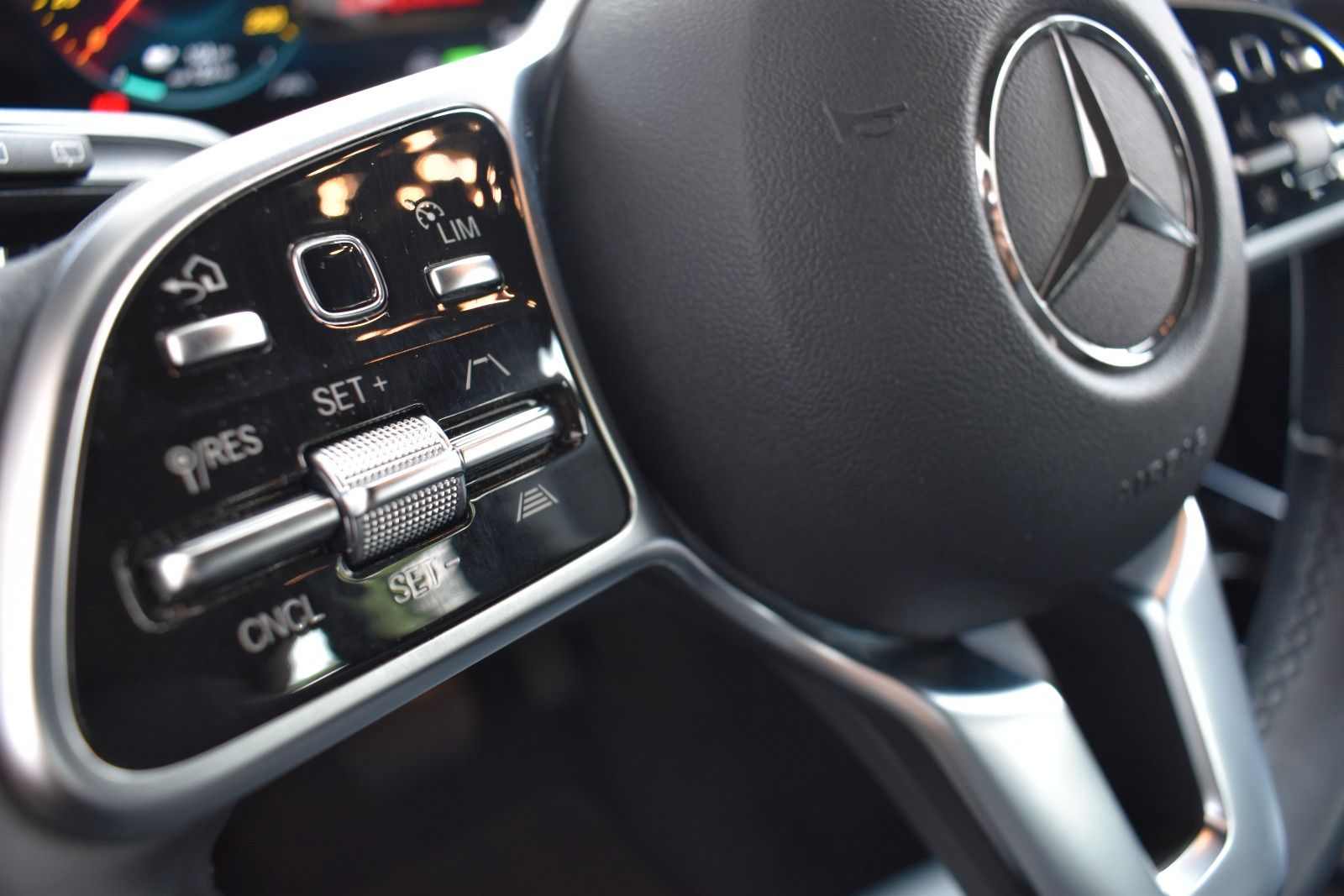 Mercedes-Benz EQA EQA 250+ Progressiv Distronic LED Advanced + foto 14
