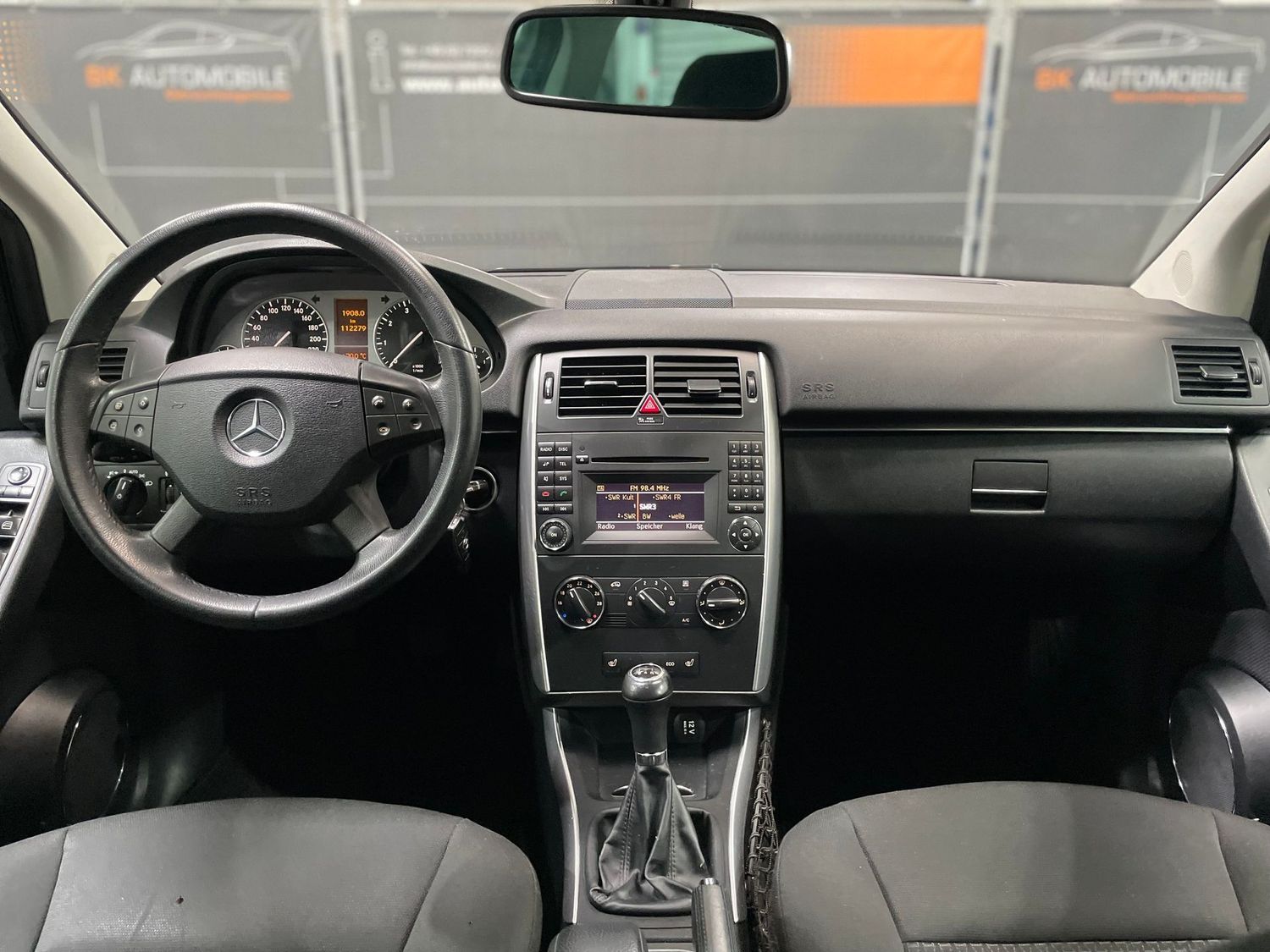 Fahrzeugabbildung Mercedes-Benz B 180 i #SHZ