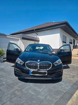 BMW 118i 5-TÜRER|Panorama Dach|SHZ|PDC|33.000 KM - mit Benzin-Antrieb: Schwarz, Panorama Dach