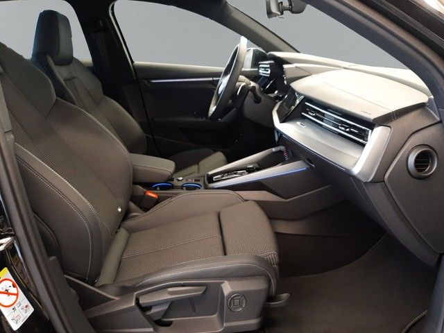 Fahrzeugabbildung Audi A3 Sportback S line 45TFSIe AHK Navi Kamera