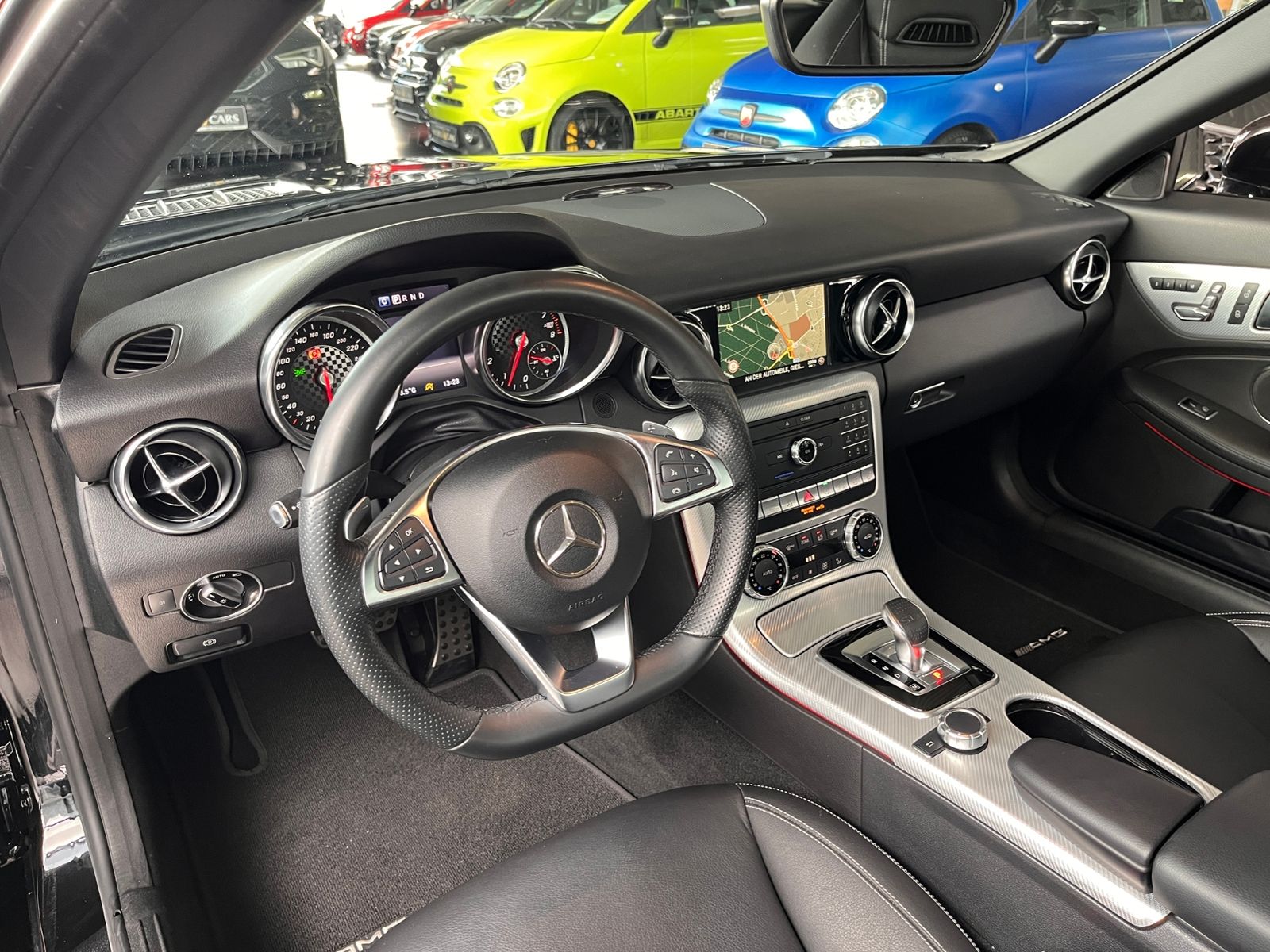 Fahrzeugabbildung Mercedes-Benz SLC 300 AMG-LINE KLIMA LED NAVI ALU AIRSCRAF