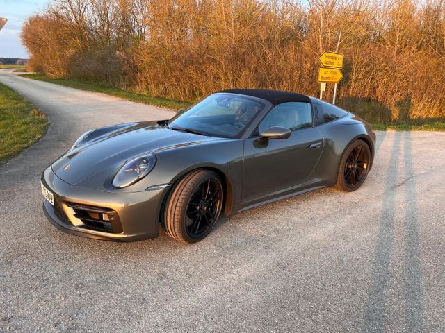 Porsche 911 Targa4 GTS Lift*Bose*Inno*SportDesign*Matrix