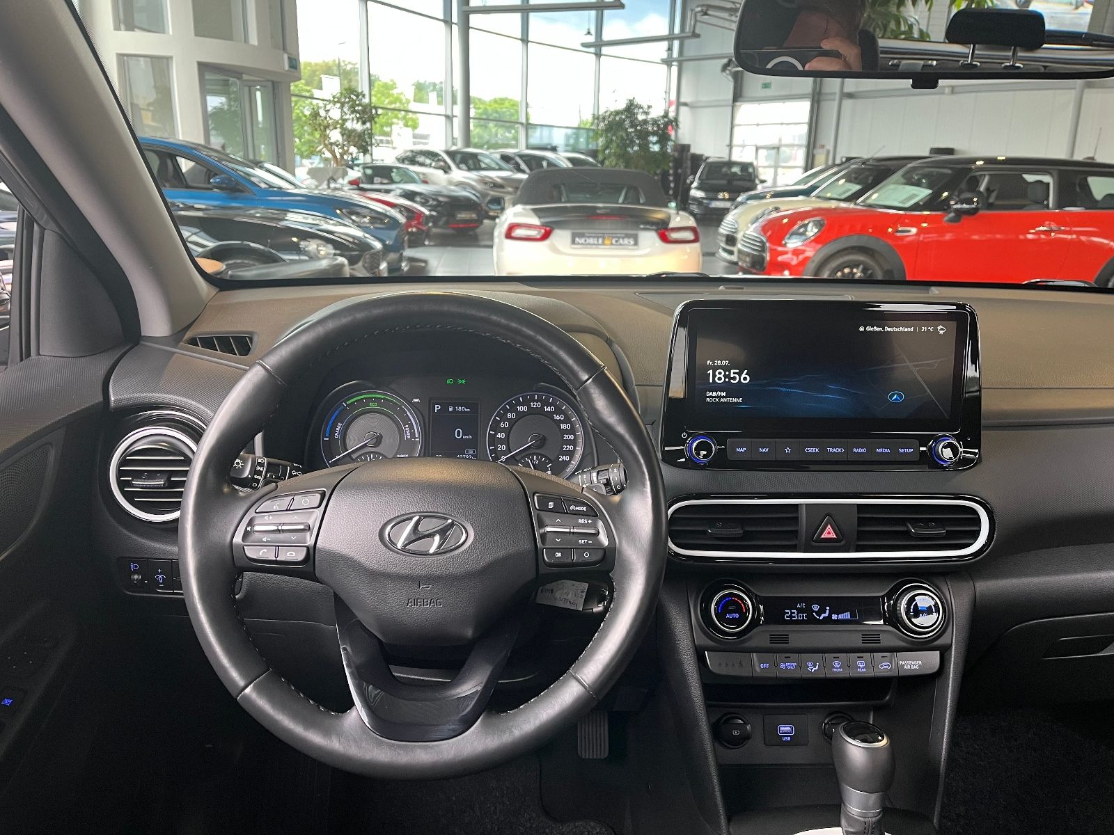 Fahrzeugabbildung Hyundai Kona Advantage Hybrid 2WD NAV SHZ PDC