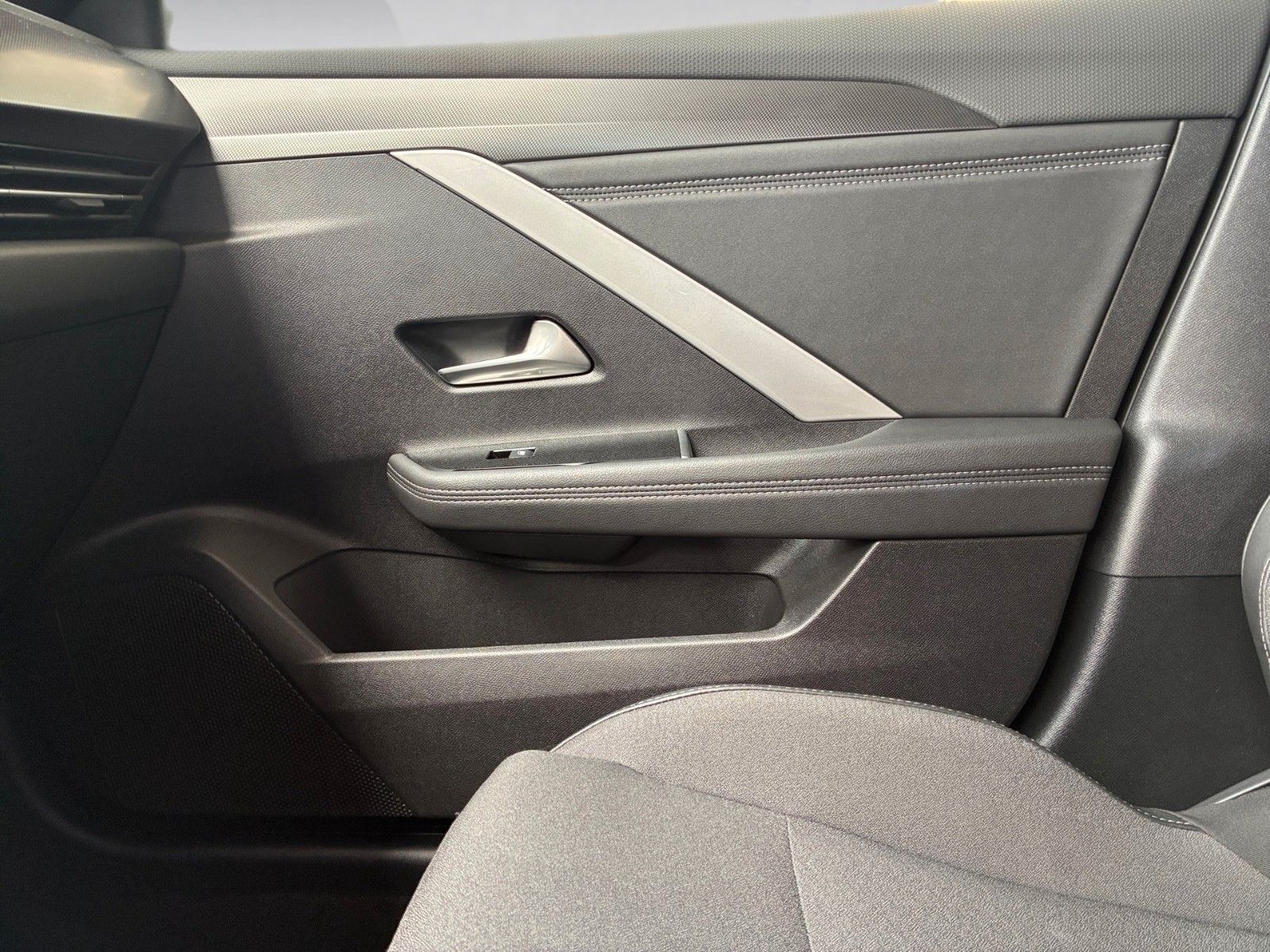 Fahrzeugabbildung Opel Astra L GS 130PS Automatik/Matrix/Head-Up!