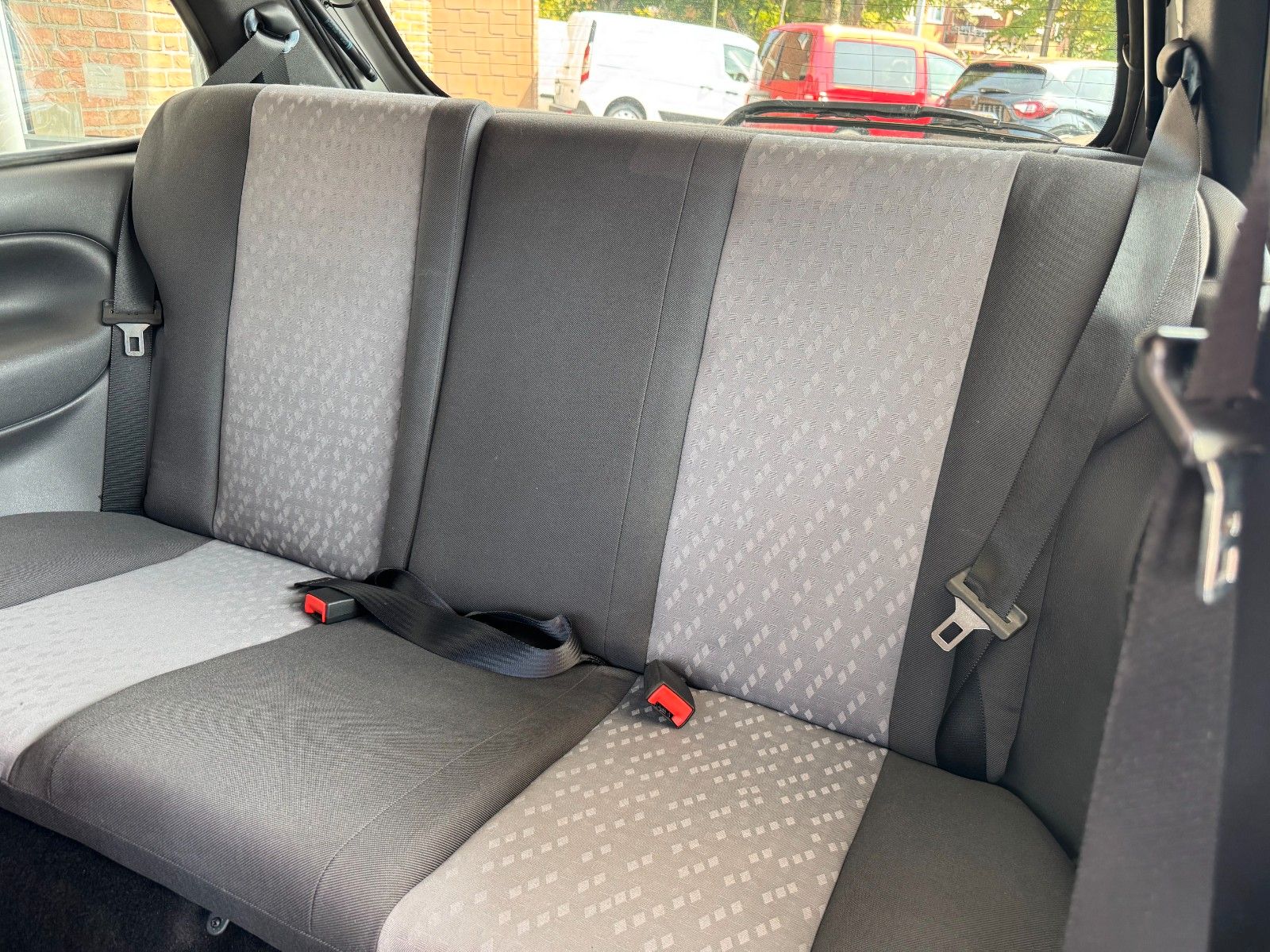Fahrzeugabbildung Ford Fiesta 1.3 Klima/TÜV 8-27/Fast 1.Hd/40 Tkm