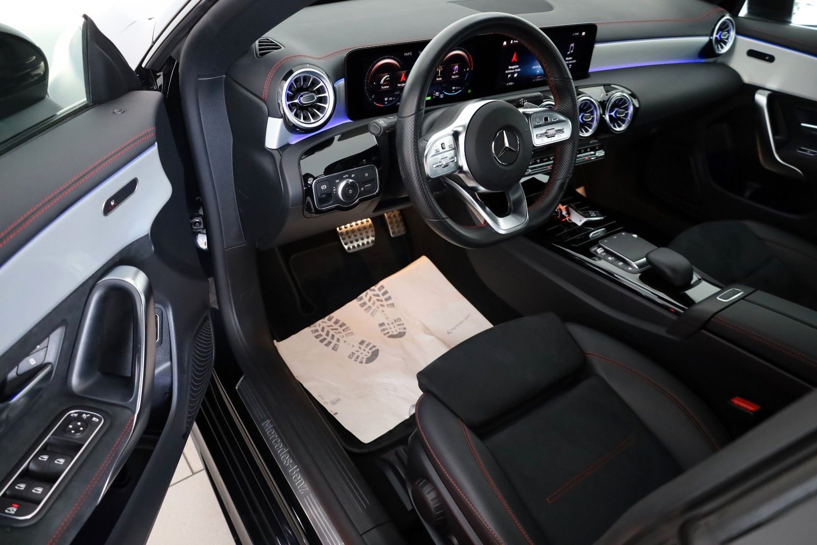 Fahrzeugabbildung Mercedes-Benz CLA 250 e Coupe AMG line,T.Leder,Navi,LED,SH,Kam