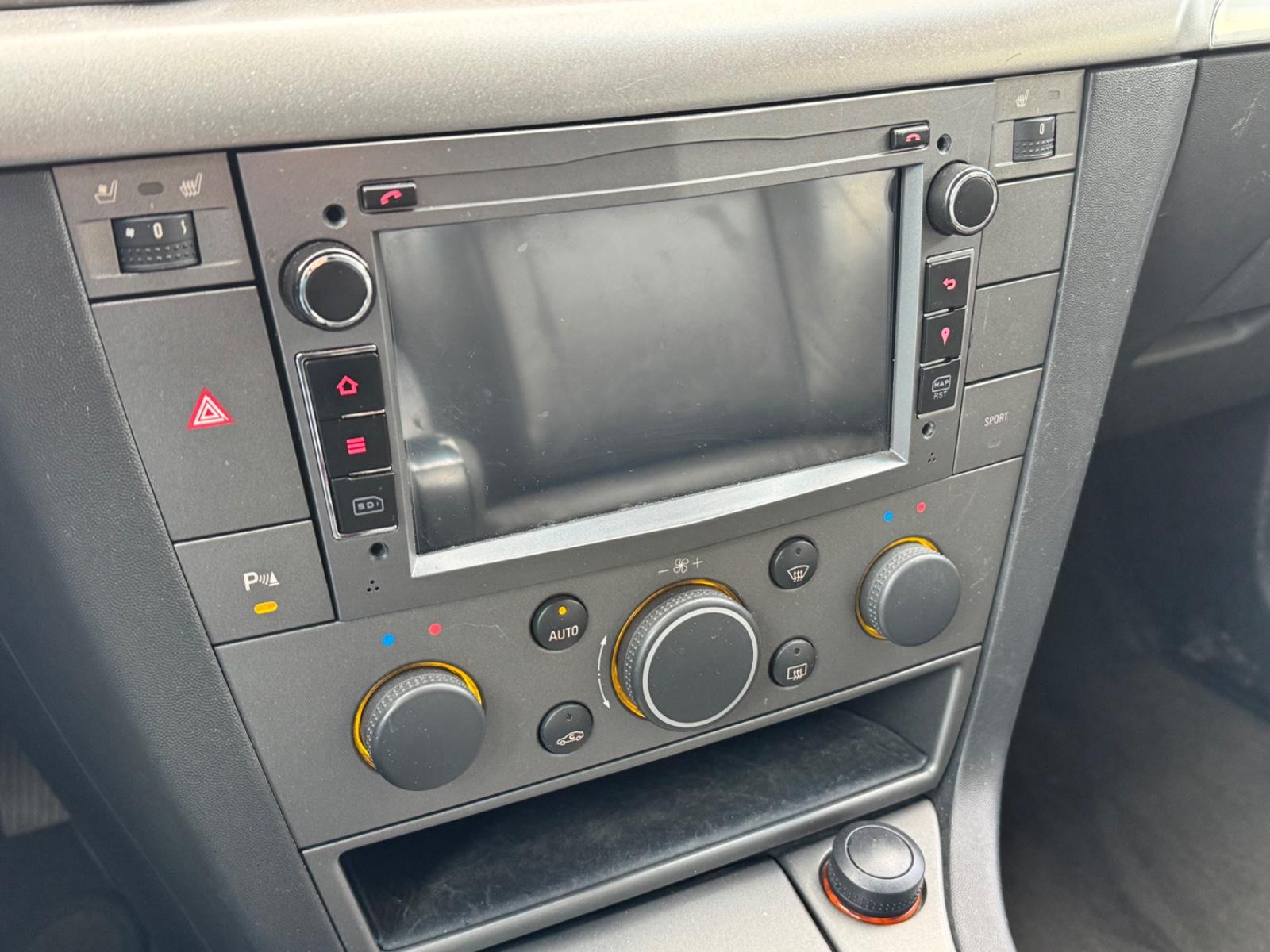 Opel Vectra 2006 — photo 15