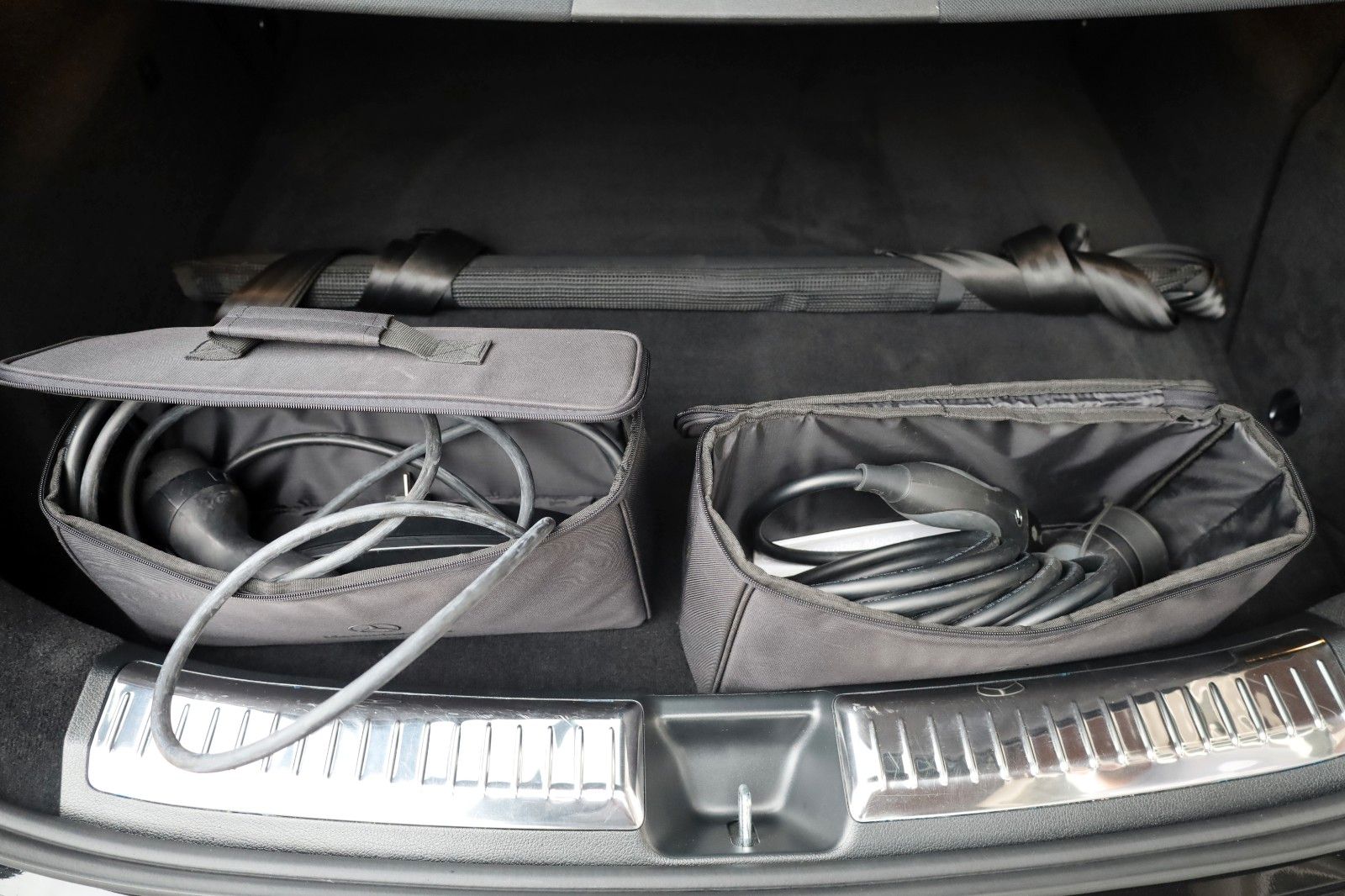 Fahrzeugabbildung Mercedes-Benz GLE 350e 4M Coupe,AMG,Night-P.,360Kamera,AHK +WR