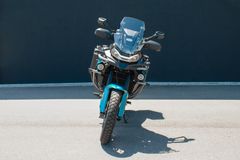 CFMOTO 800 MT ES + 3 tlg. Kofferset + elektr. Fahrwerk