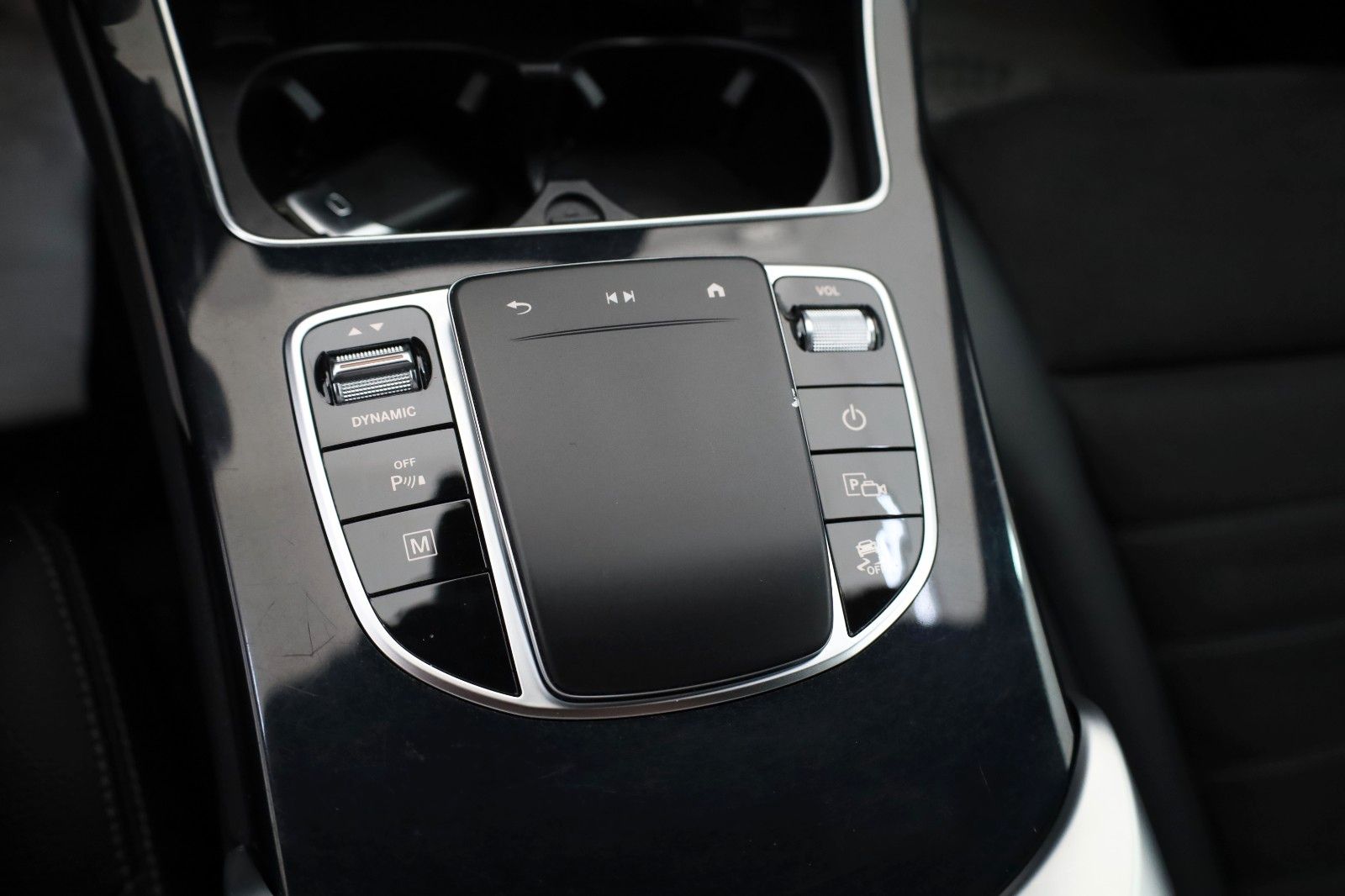 Fahrzeugabbildung Mercedes-Benz GLC 300 de Coupe 4Matic, AMG line,Navi,SH,Kamera