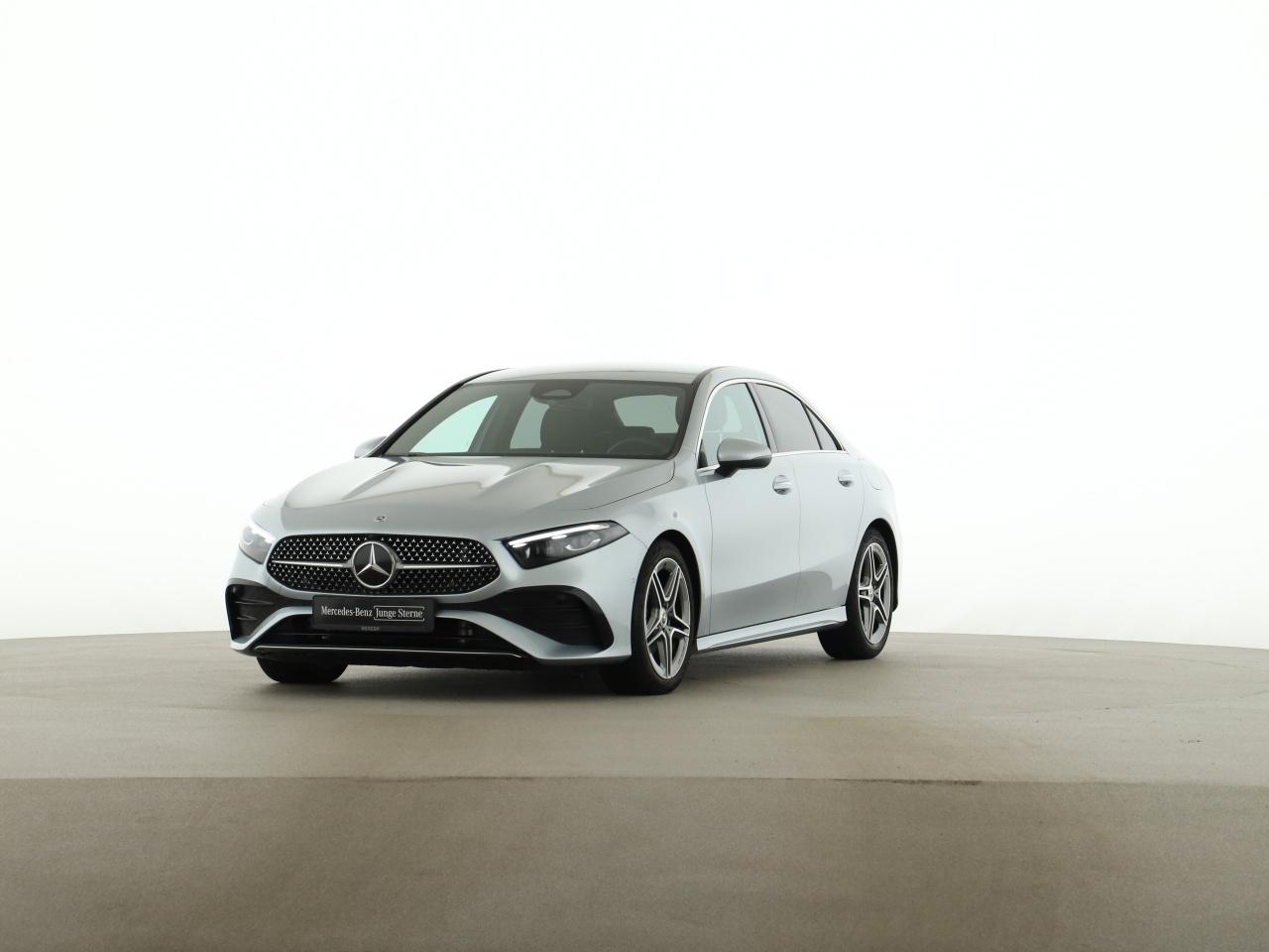 Mercedes-Benz A 200 d Limousine AMG MBUX Distronic Kamera LED