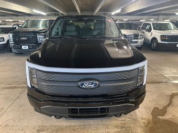 Ford F 150 Lightning Flash gr Batterie im Vorlauf