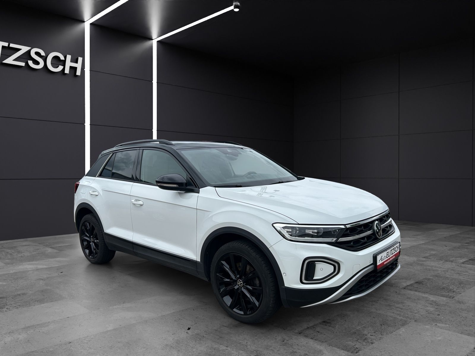 Fahrzeugabbildung Volkswagen T-Roc TDI Style DSG Matrix Navi ACC RFK Pano SHZ
