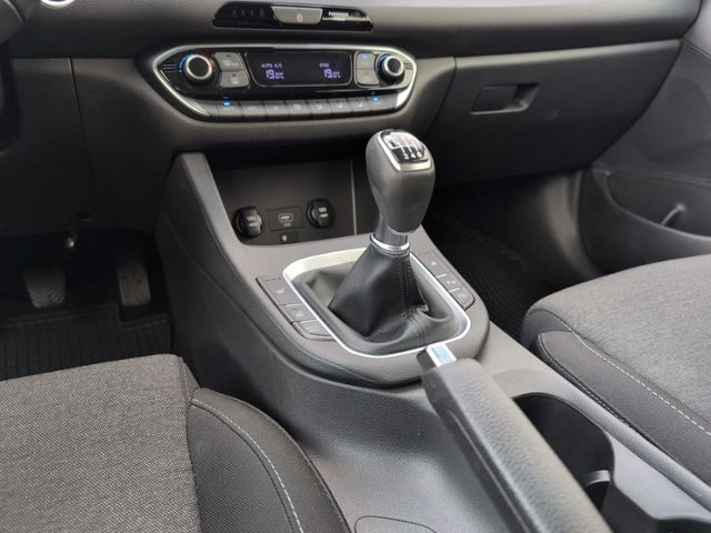 i30 Fastback 1.5 T-GDI EDITION 30+ +LED+RFK+GRA+