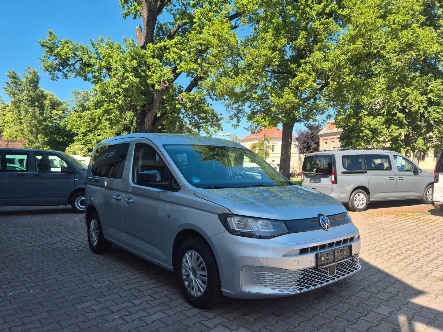 Volkswagen Caddy 2.0 TDi,Navi,Klimaaut.Sitzhzg,Tempomat