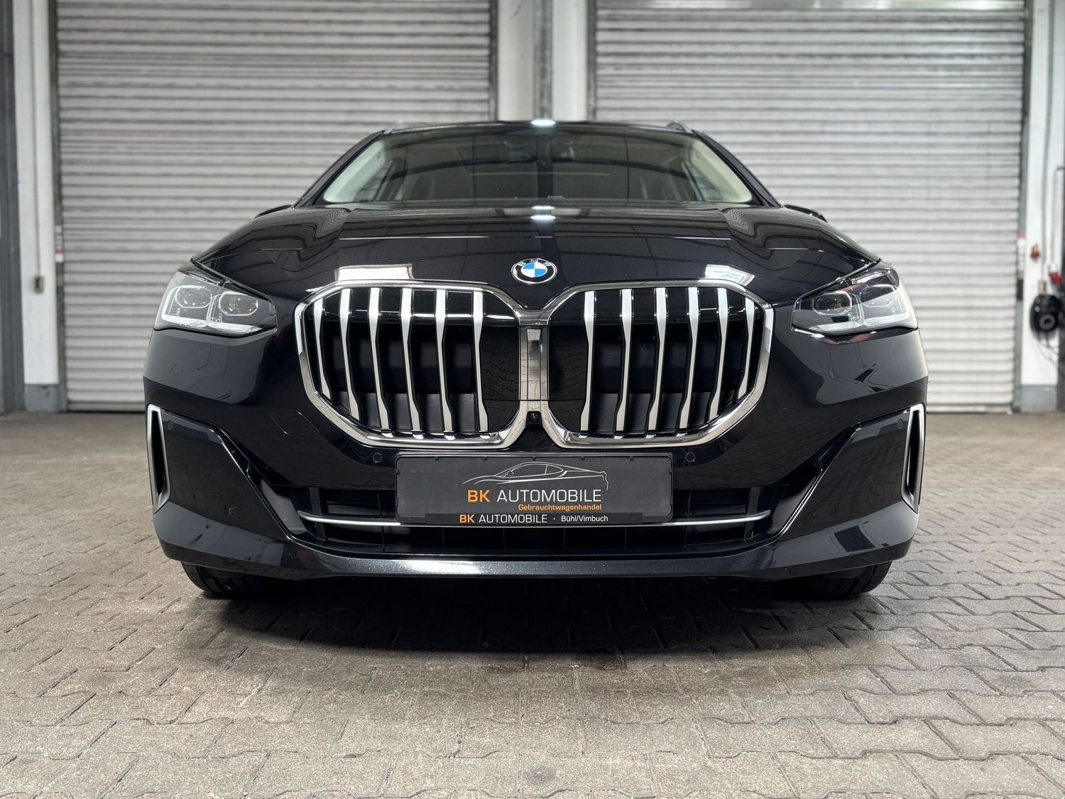 Fahrzeugabbildung BMW 218 Active Tourer Luxury Line Pano#HeadUp#H&K#Ka