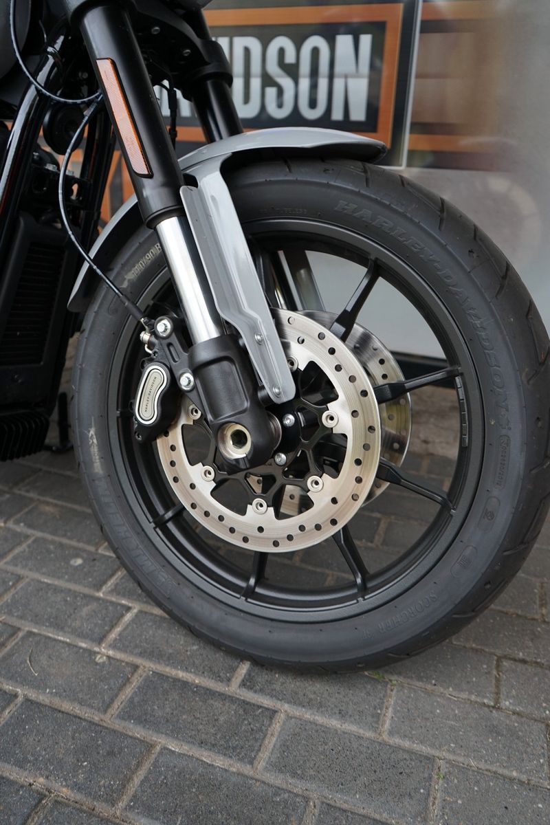 Fahrzeugabbildung Harley-Davidson Low Rider S - MY25 117 - High Output- Vorführer