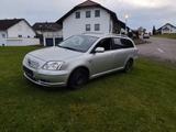 Toyota Avensis Combi Executive 2,2-l-D-CAT Executive - Toyota Avensis aus 2005 mit Diesel-Antrieb