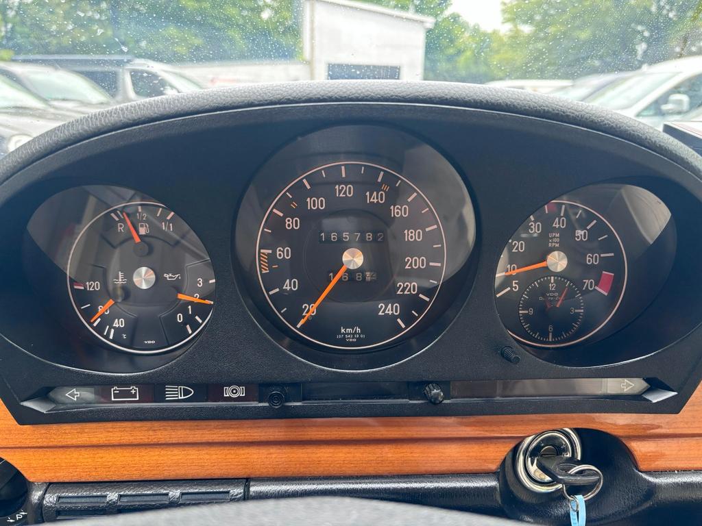 Mercedes-Benz 280