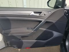 Fahrzeugabbildung Volkswagen Golf VII Variant GTD Navi LED SiHz RFK ACC AID