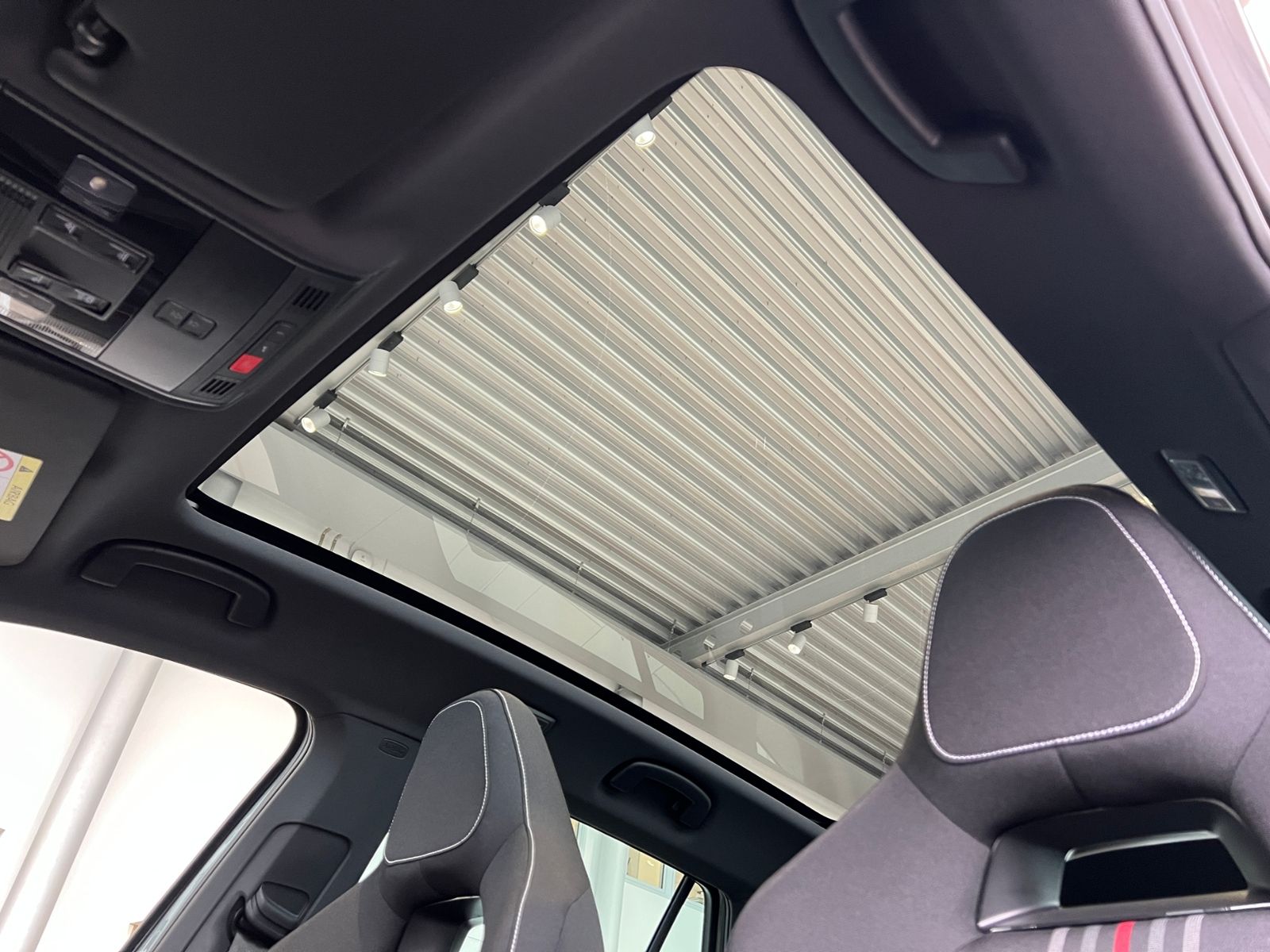 Fahrzeugabbildung SKODA Kamiq Monte Carlo 1.5 TSI DSG *AHK*