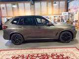 BMW X5 M50 i 390kW V8, PANO-SKY, HUD, H&K, 360° - BMW X5: Grün