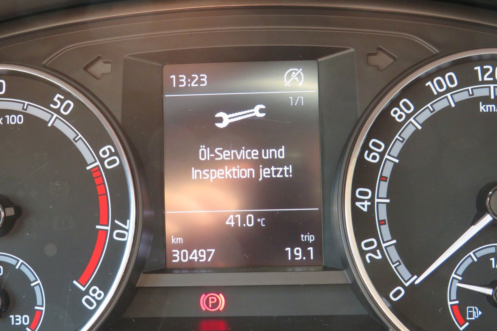 Fahrzeugabbildung SKODA Fabia Combi ALU16`PDC NEBEL APP-CONNECT 1.H