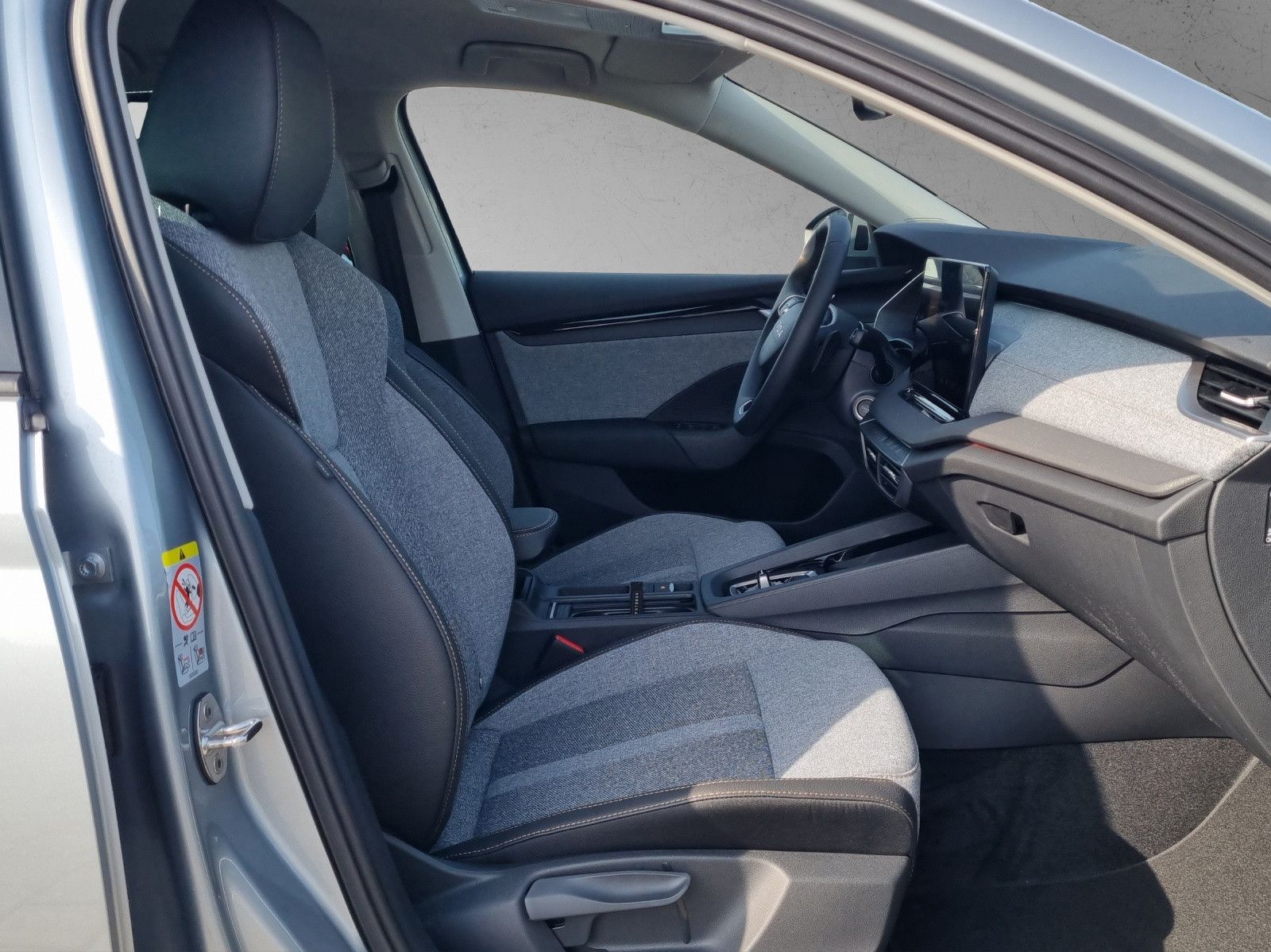Fahrzeugabbildung SKODA Octavia Combi 1.5 TSI mHEV Balance AHK Li/Si+