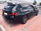 BMW 530e Touring - M-Paket, HUD, Laser, Voll - Hybrid (/Elektro) Voll mit Benzin-Antrieb