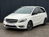 Mercedes-Benz B 250 NIGHT PAKET - Mercedes-Benz B 250 aus 2013