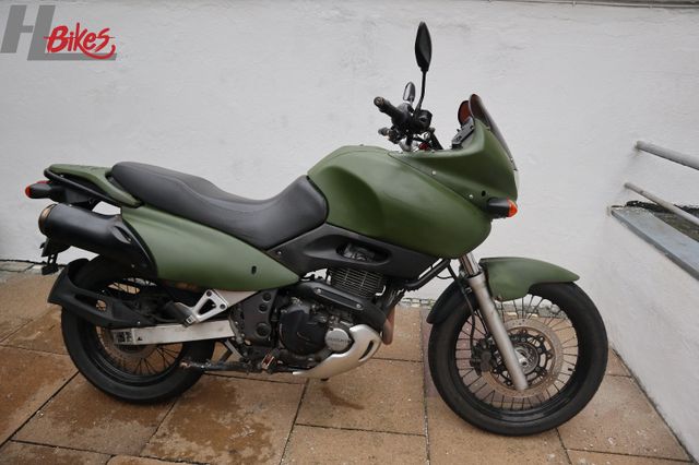 Suzuki XF 650 Freewind  military look