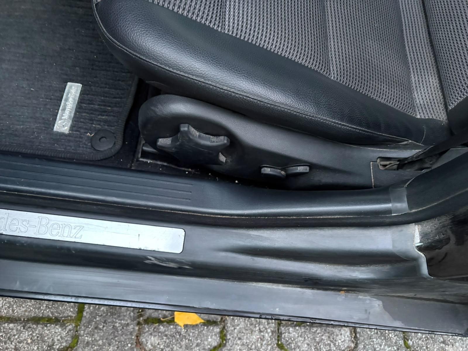 Mercedes-Benz C200 2006 — photo 8
