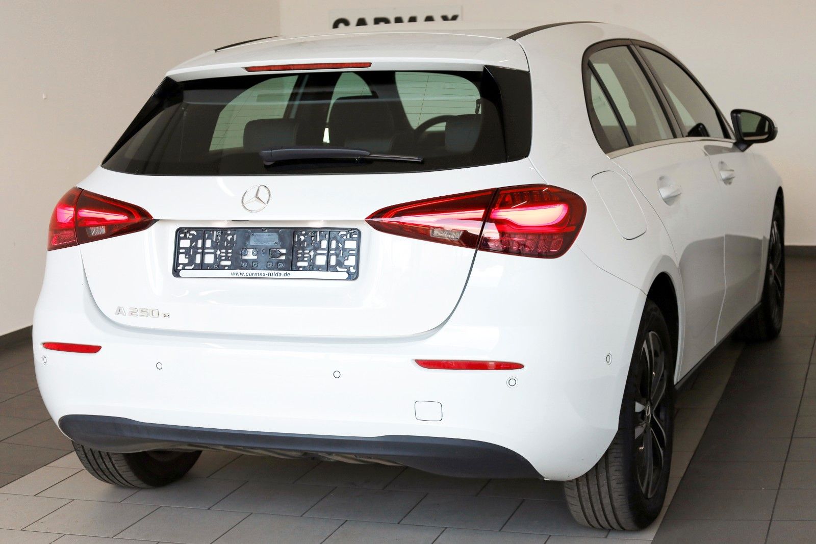 Mercedes-Benz A 250 e, T.Leder,Navi,LED,SH,Kamera,FACELIFT ! imagem 2